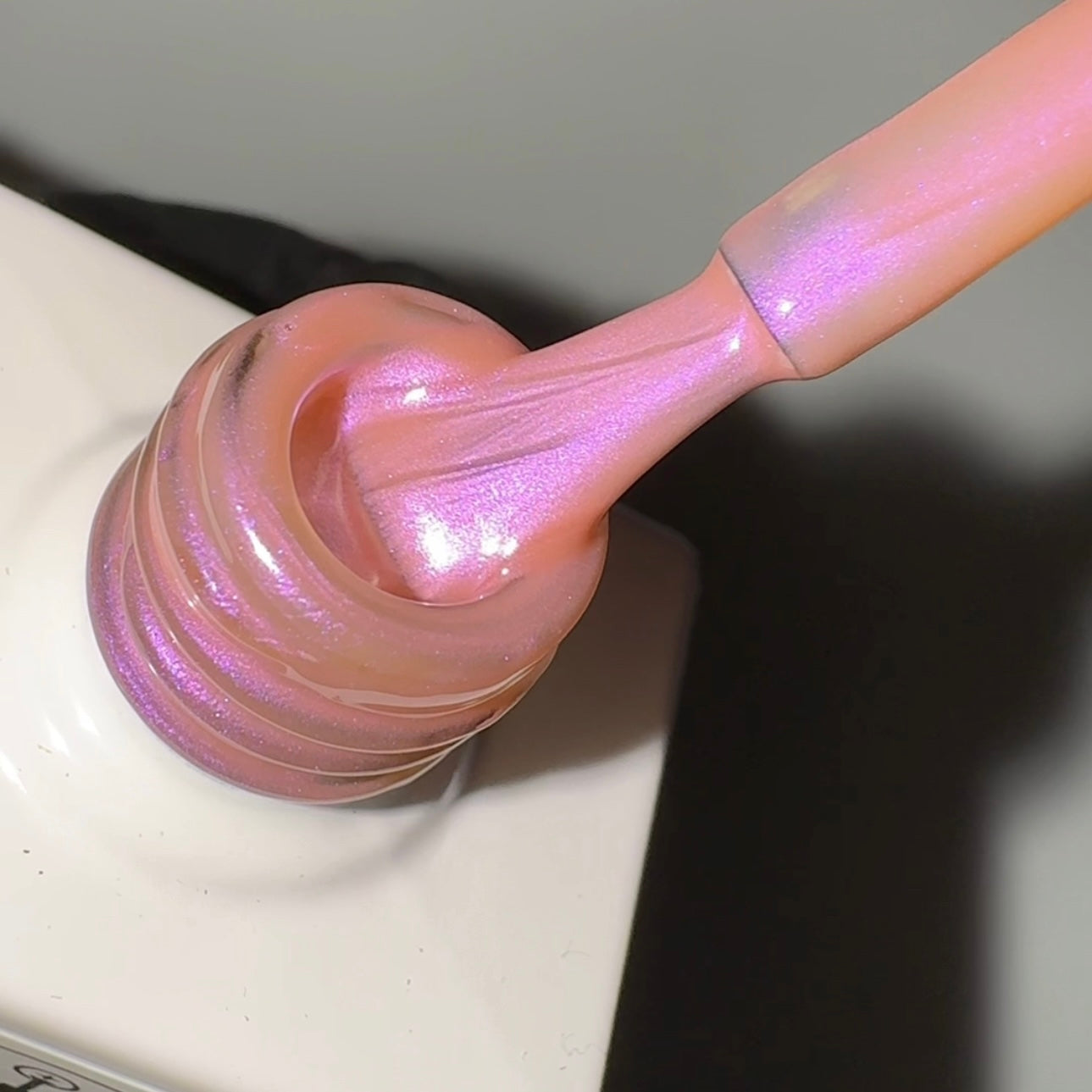 Aurora Petal - Liquid Chrome Gel Polish