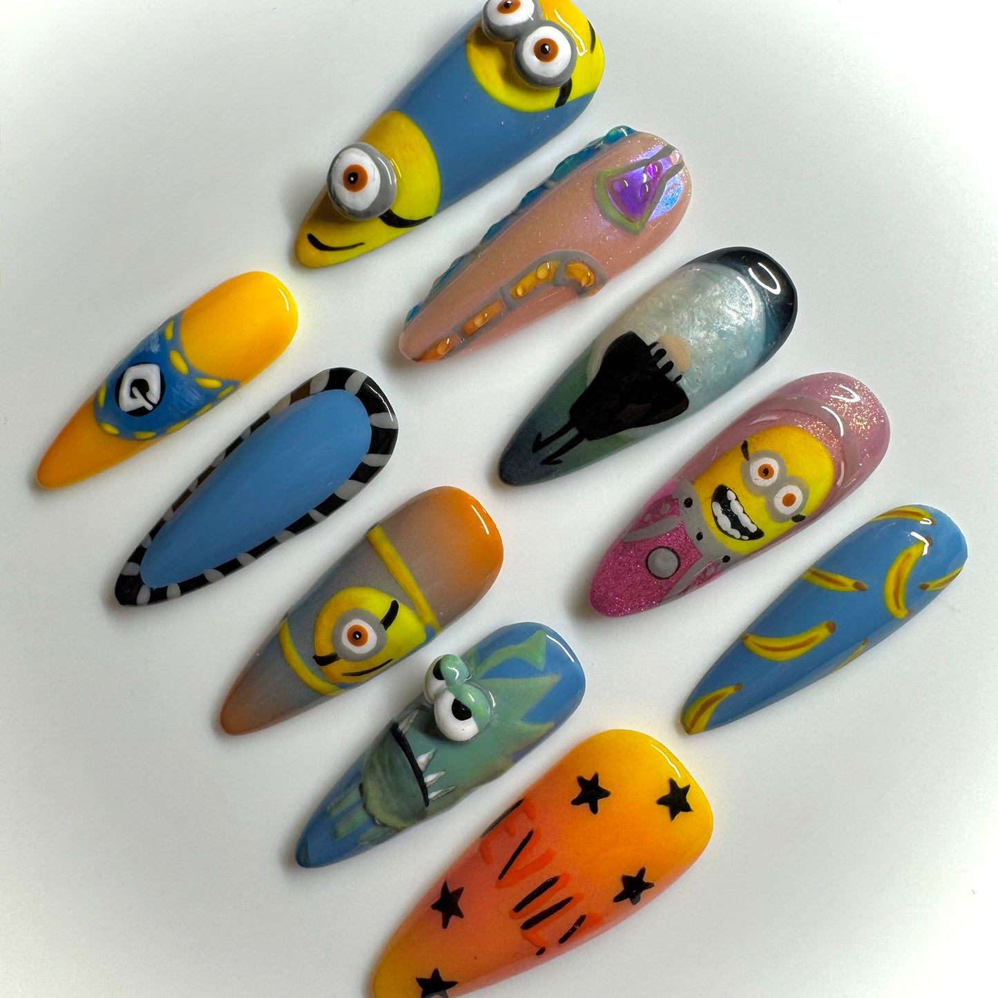 Despicable Me / Minions🚀👖💛